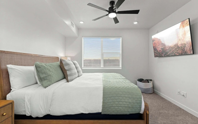 Cliffside Vista Stay for 7!