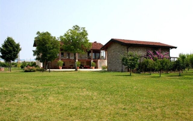 Cascina Serenella B&B