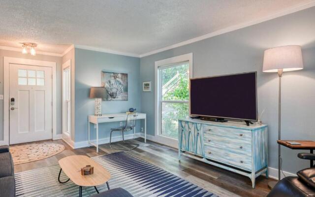 Island Palms Retreat