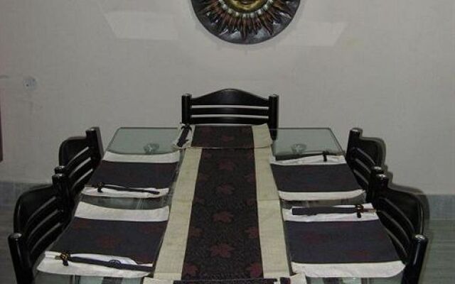 Falcons Nest Service Apartment-Lawsons Bay