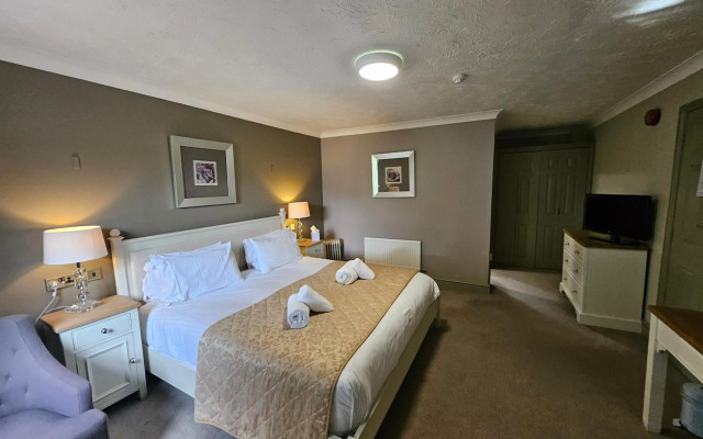 Marsh Farm Hotel