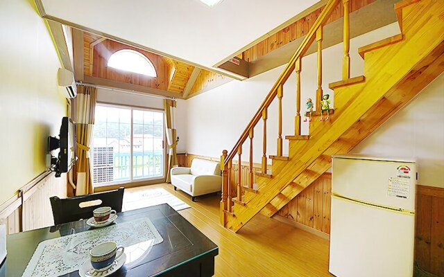 Gyeongpo Starry Love Song House Pension