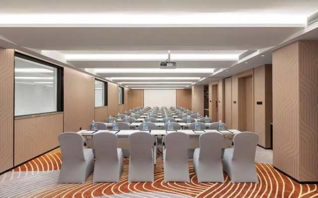 Holiday Inn Hotel & Suites Shanghai Changfeng by IHG