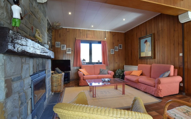 Comfortable Cottage in the Heart of a Beautiful Natural Area with Private Ponds - фото 4
