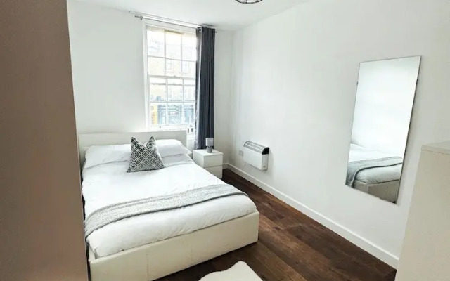 Cosy One Bedroom London Apartment