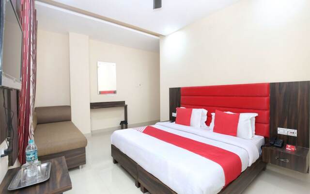 OYO 10318 Hotel Sukhman Residency