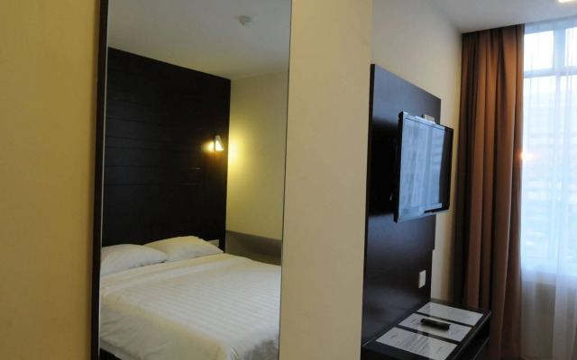 Cathay Hotel