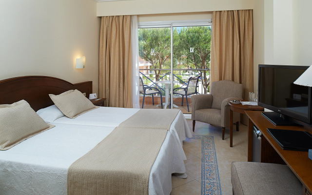 Отель Hipotels Barrosa Garden