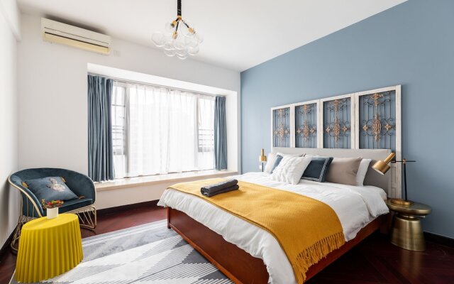 Locals Boutique Apartment  Huafa  No.6