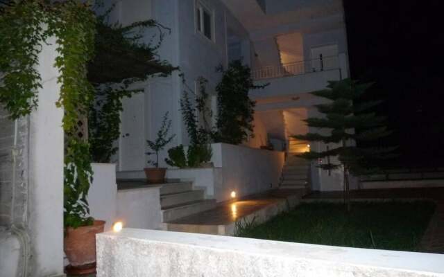 Agia Efimia Seaside 2b r Apartment