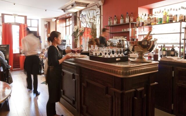 Une Chambre chez Dupont