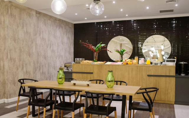 1253 Recoleta Small Hotel