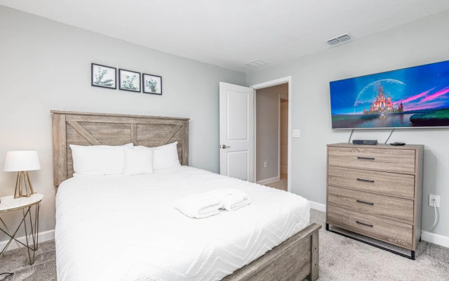 Tvpm-4263pd/sl 5 Bedroom Townhouse by RedAwning