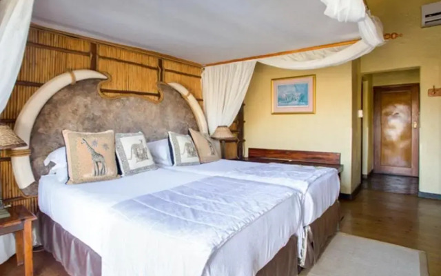 Mkuze Falls Game Lodge