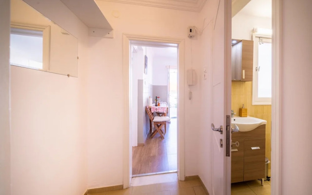 The Roof - Flat Sea View in Aegina Town