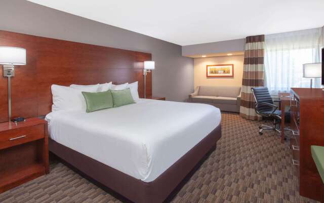 Wyndham Garden Fort Wayne
