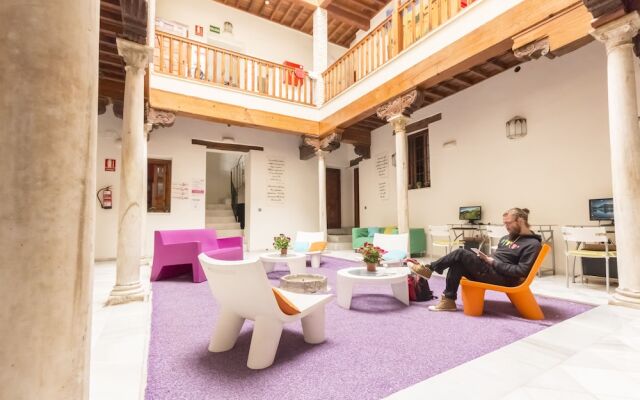 White Nest Hostel