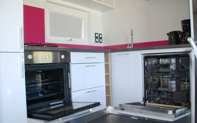 Modern chalet with two bathrooms in the Turnhout area