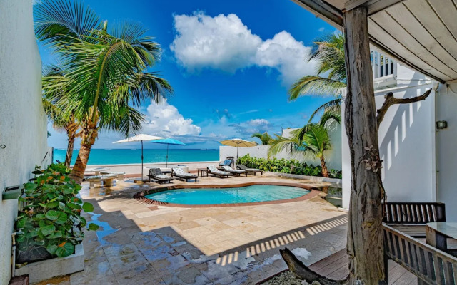 Caprice 14 Cable Beach Luxury Villa