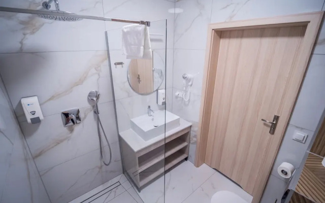 Hotel i Apartamenty Gorzelanny