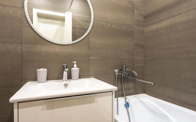 Суточно на улице 78-й Добровольческой Бригады 25