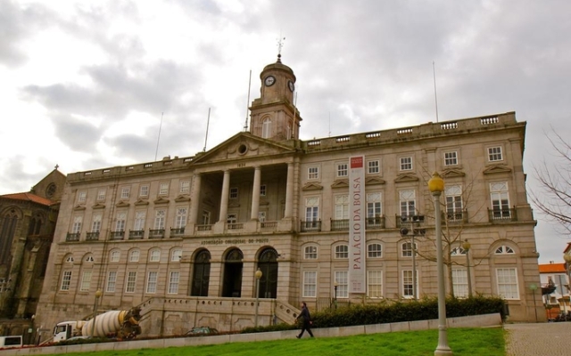 Low Cost Tourist Apts Palácio da Bolsa