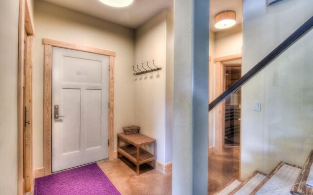 Shining Shire - Sauna, Steam Shower, Very Cool!