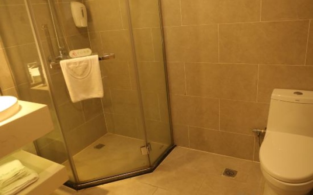 GreenTree Inn Express Hotel (Changshu Southeast Avenue) – Bathroom – Suzhou
