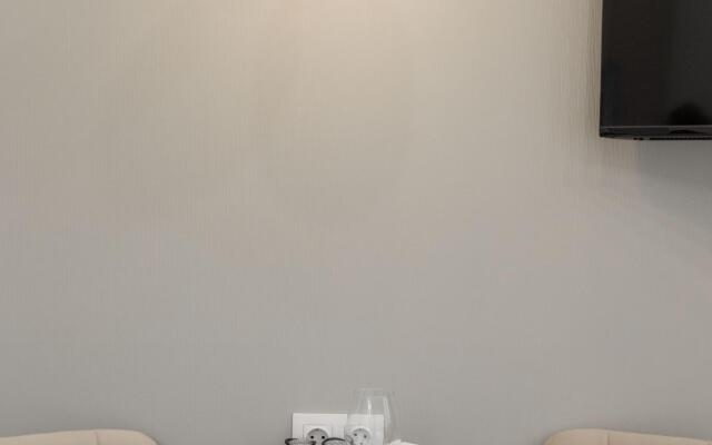 Санди на улице Ивана Франко 6 корпус 3