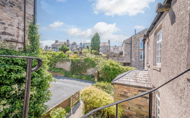 Mill Brow Apartment