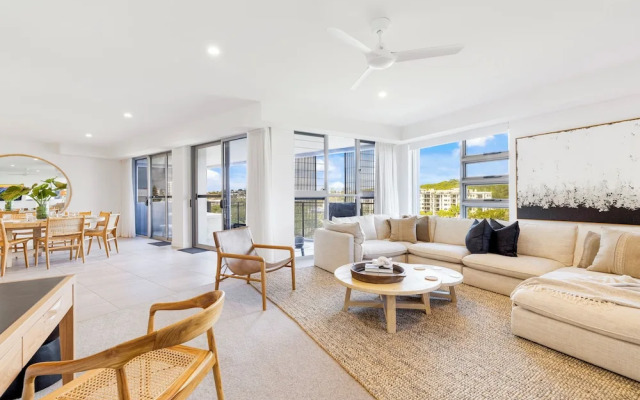 Luxury Coastal Living - Beach Life