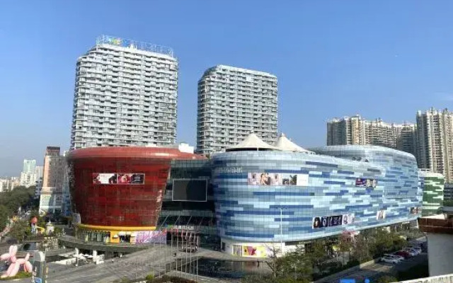 Yishang Hotel (Haiya Binfencheng Lingzhi Subway Station)