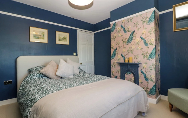 Holly Cottage