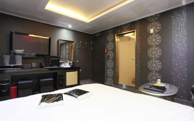 Yeongdeungpo The Moon Hotel