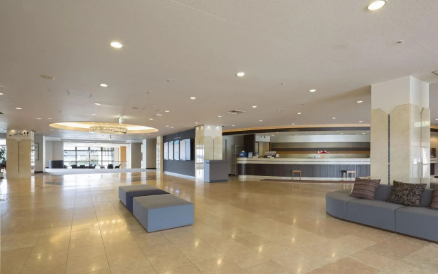 Toba Seaside Hotel