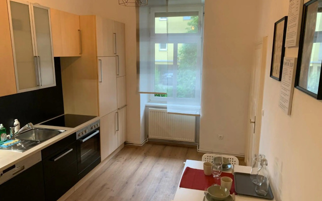 Traverl's Contactless Shelter - by Nahuen Suites