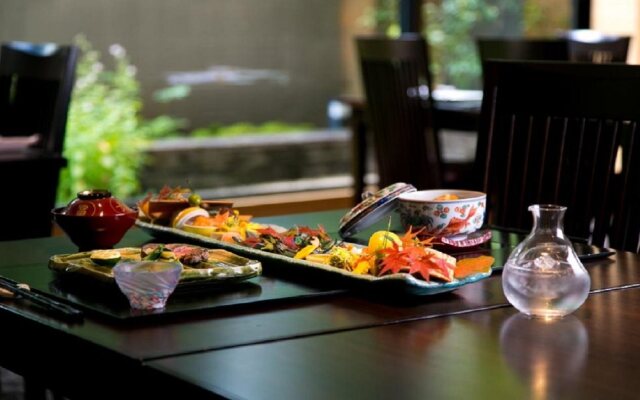 Hotel Harvest Hakone Koushien