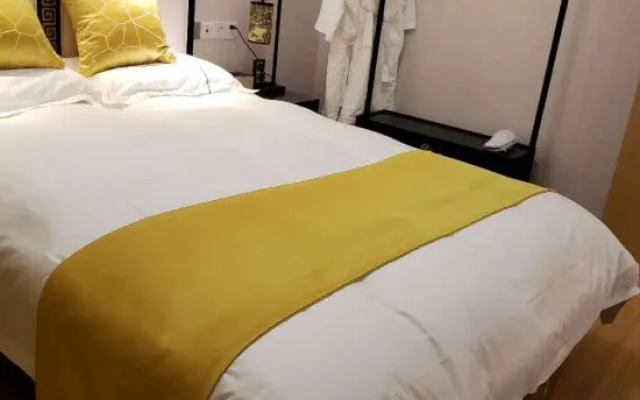 Deep Blue City Hostel