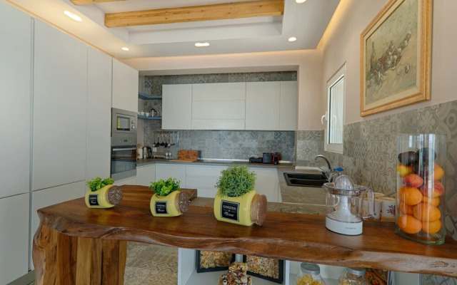 Luxury Villas by Monika Experiences