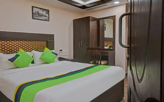 Palm Tree by OYO Rooms