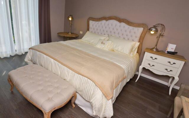 Like Home - Boutique Hotel