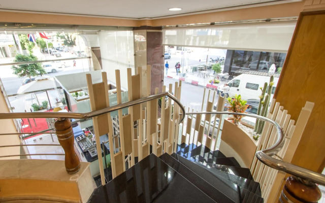 Hotel Zahrat Al Jabal