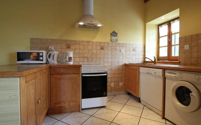 Gîte Allègre, 4 pièces, 6 personnes - FR-1-582-161