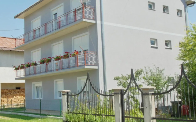 Apartment Tina Gračac