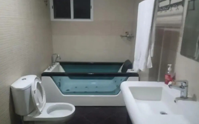 Le Ville Hotel and Suites