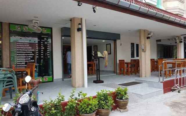 Welcome Inn Hotel Karon Beach Double Room From Only 600 Baht