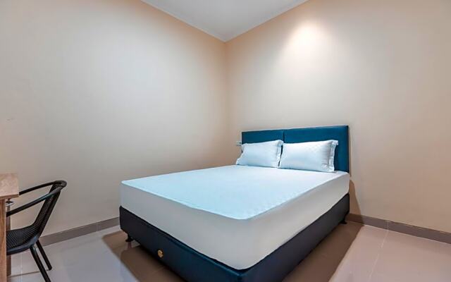 OYO Life 2709 Kost Cirendeu