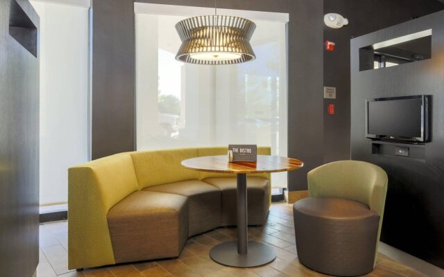 Courtyard by Marriott Dallas Arlington South