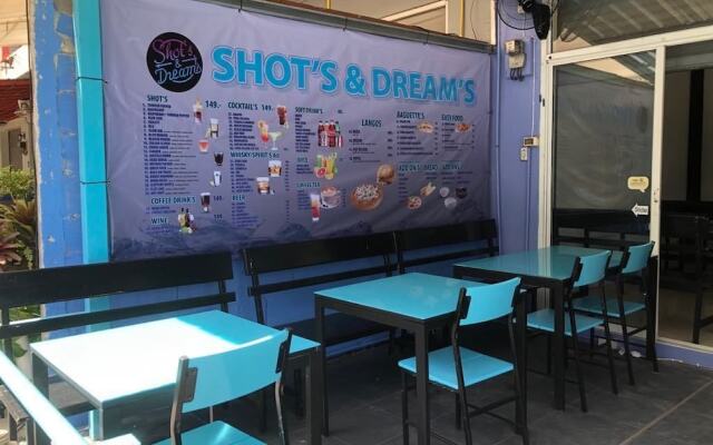 Shots & Dreams Guesthouse