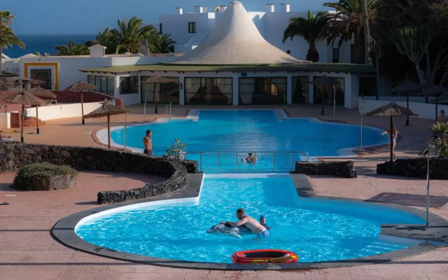 luxury casa playa roca bord de mer